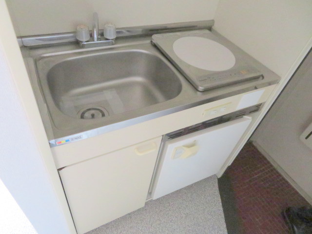 キッチン　キッチン（同タイプ参考写真）