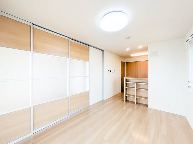 バス・シャワールーム　追い焚き機能付の一坪風呂