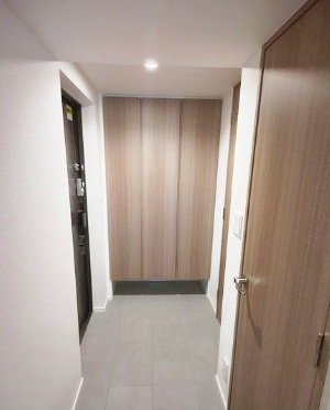 玄関　※別部屋参考写真