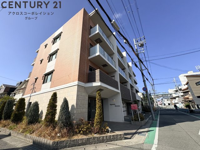 建物外観　オートロック付きで外部からの出入りがなく安心です