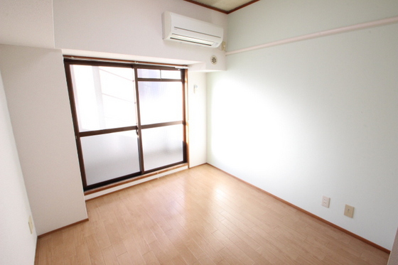 居室・リビング　※他部屋のお写真になります