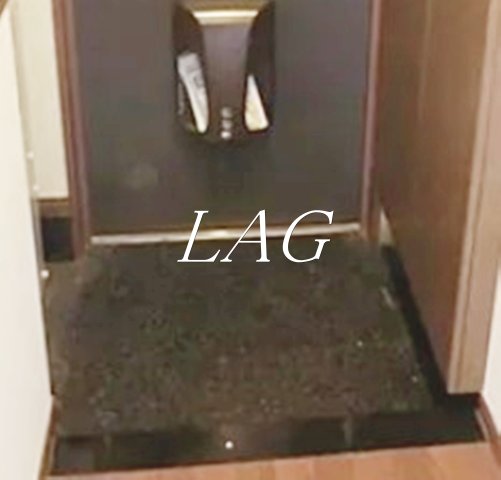 玄関　玄関です。