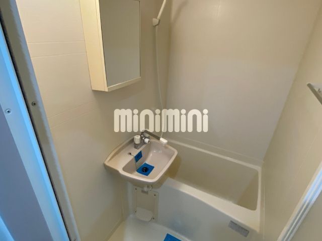バス・シャワールーム　別号室の参考写真