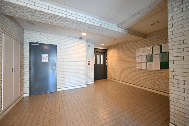 エントランス　建物の内部です