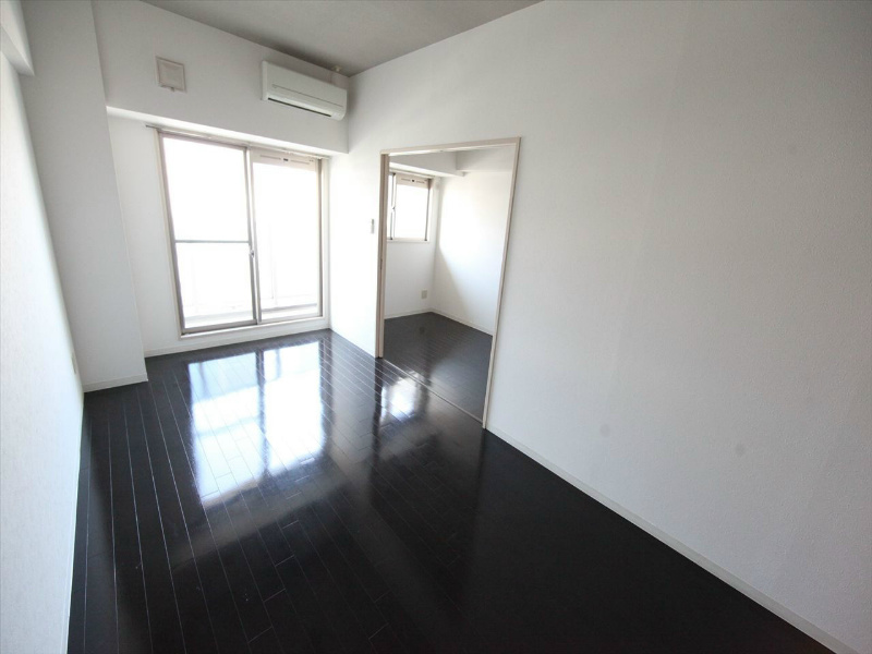 居室・リビング　ＬＤＫ11.2帖　洋室4.6帖とつなげても仕切っても使えます