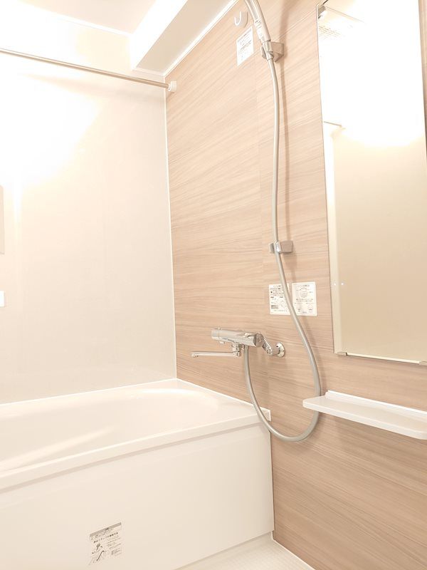 バス・シャワールーム　ルーブル練馬伍番館　練馬区豊玉中２