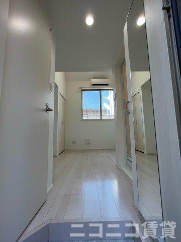 玄関　別号室イメージの為、現状を優先致します。