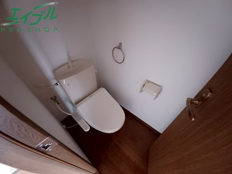 トイレ　同物件別部屋写真です。