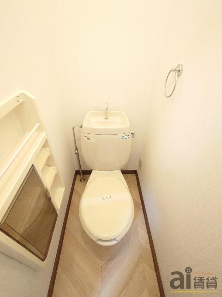 トイレ　※別号室写真です