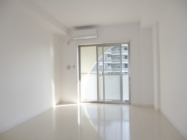 居室・リビング　人気の洋室です。