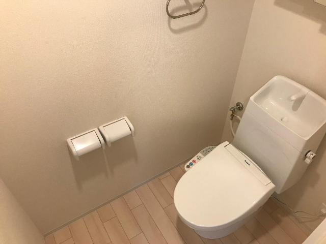 トイレ　シャワー付トイレ