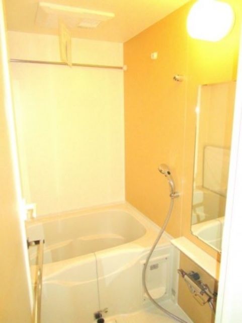 バス・シャワールーム　ベラスウィータのバス