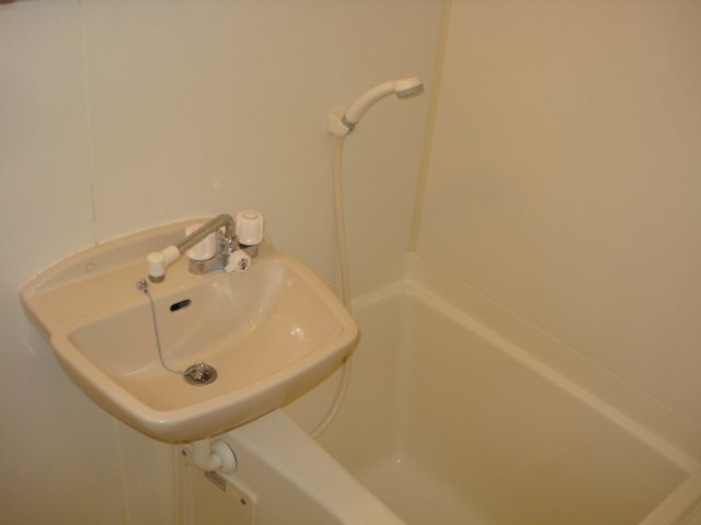 バス・シャワールーム　バス