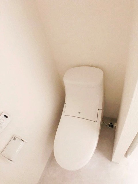 トイレ　別部屋同仕様タイプ