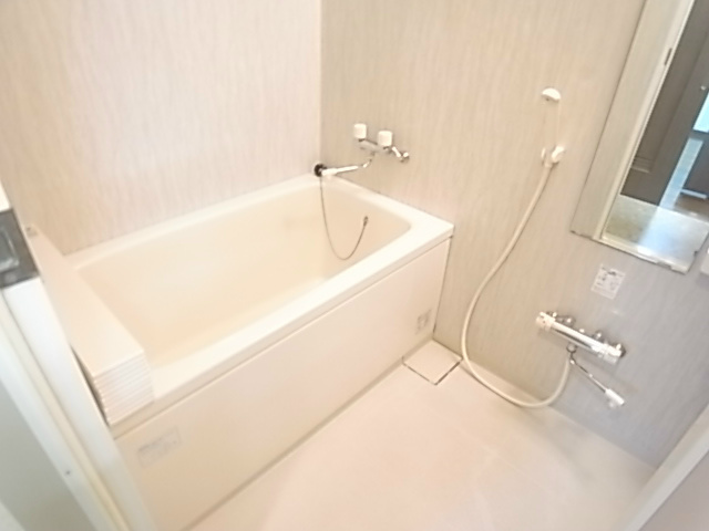 バス・シャワールーム　別室・同仕様参考写真