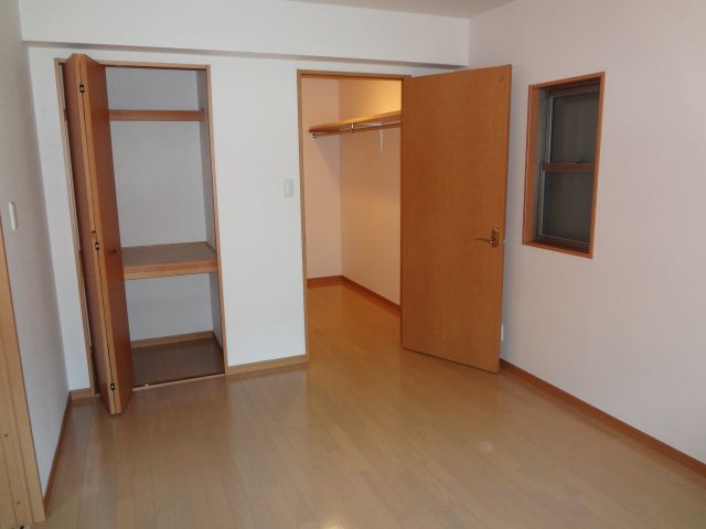 収納　二つも収納有ります