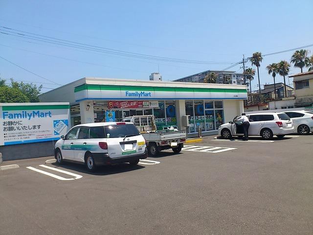 コンビニ　ファミリーマート日ノ出町店（コンビニ）まで342m