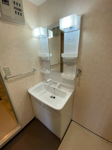 洗面設備　独立洗面化粧台付き☆