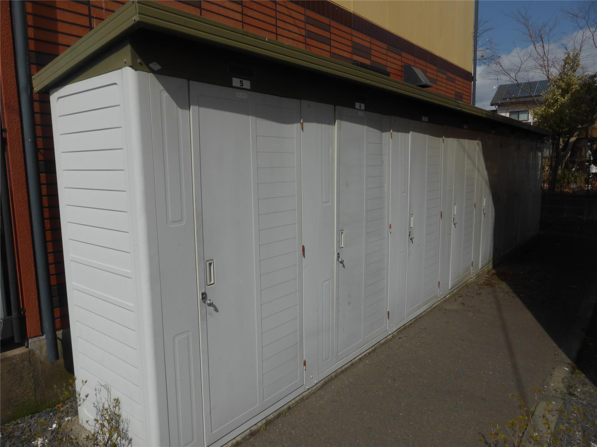 エントランス　物置