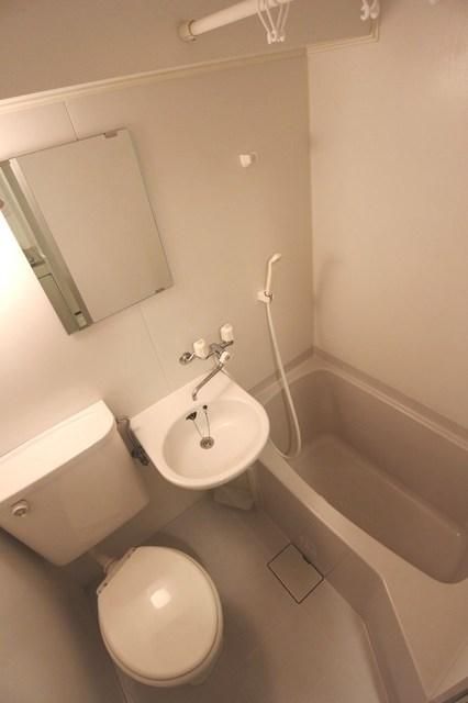 バス・シャワールーム　★3点式ユニットバス★