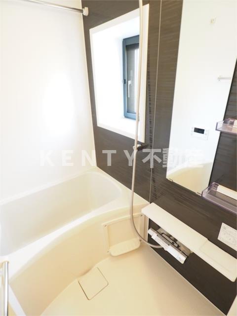 バス・シャワールーム　お風呂で日々の疲れを落としましょう