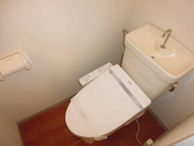 トイレ　シャワー付きトイレ