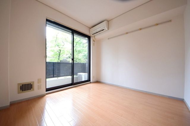 居室・リビング　★明るいお部屋★