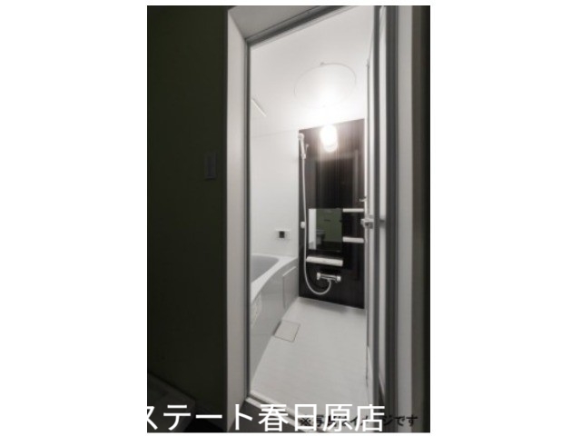 バス・シャワールーム　追い炊き付きのお風呂です。