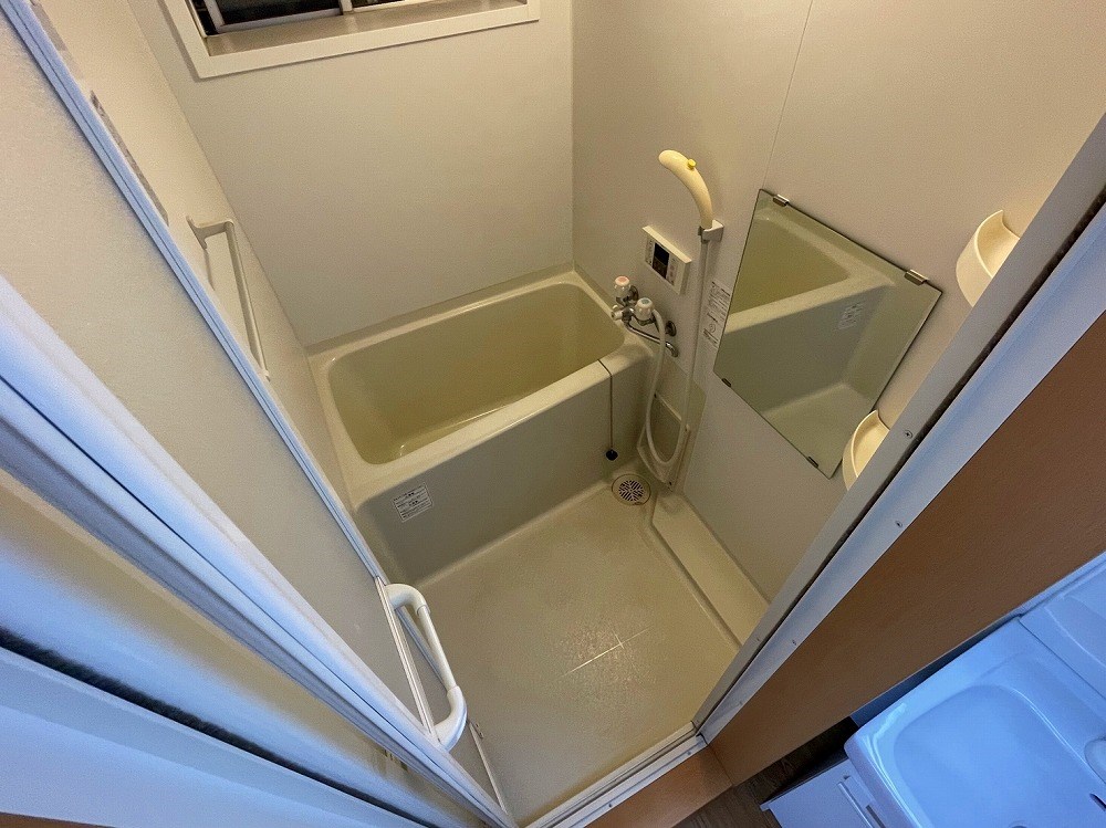 バス・シャワールーム　同一物件別部屋写真