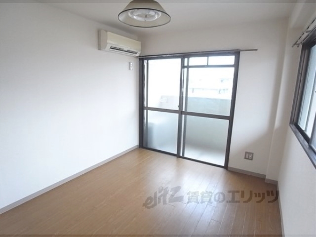 居室・リビング　洋室