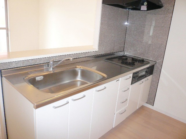 キッチン　写真は3階のものです。