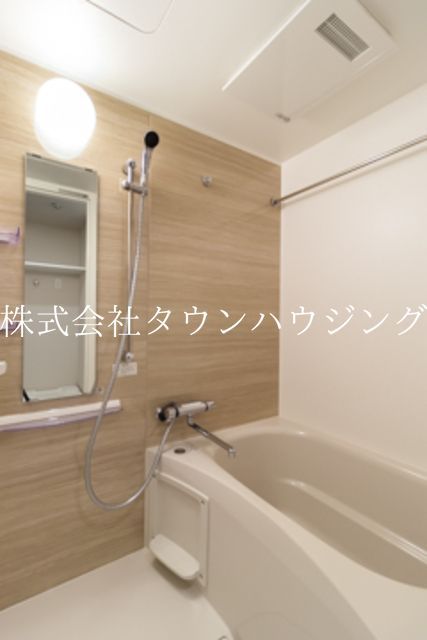 バス・シャワールーム　※写真は同タイプ住戸です。
