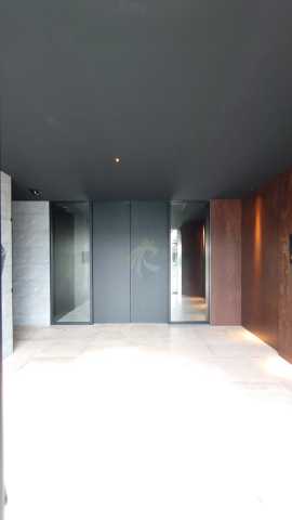 エントランス　リライフ浅草店