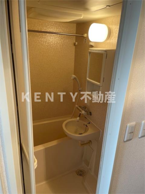 バス・シャワールーム　お風呂です