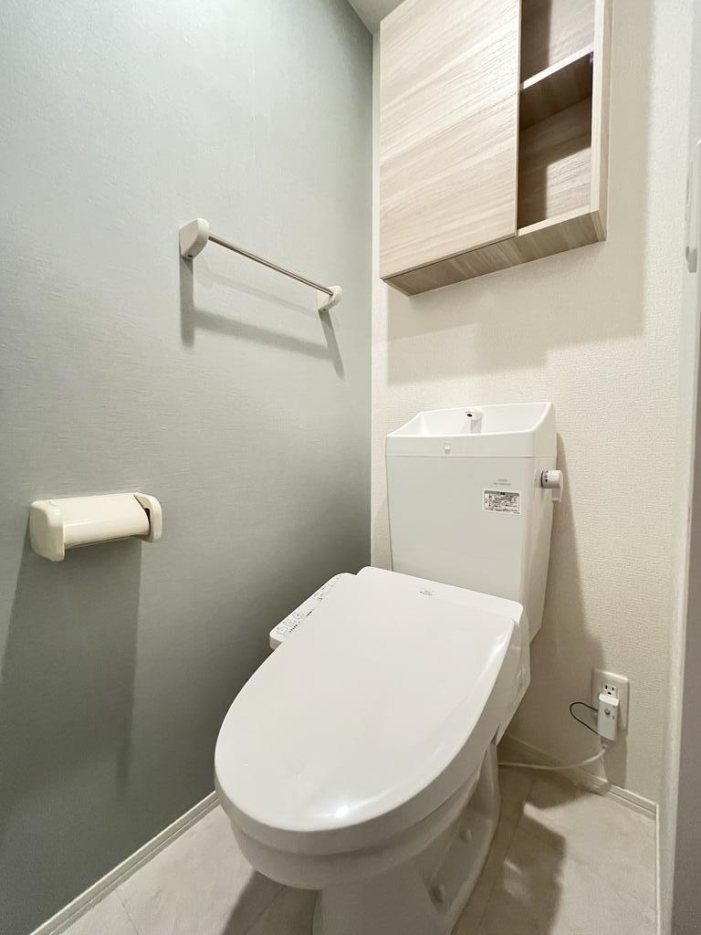 トイレ　※同タイプ写真