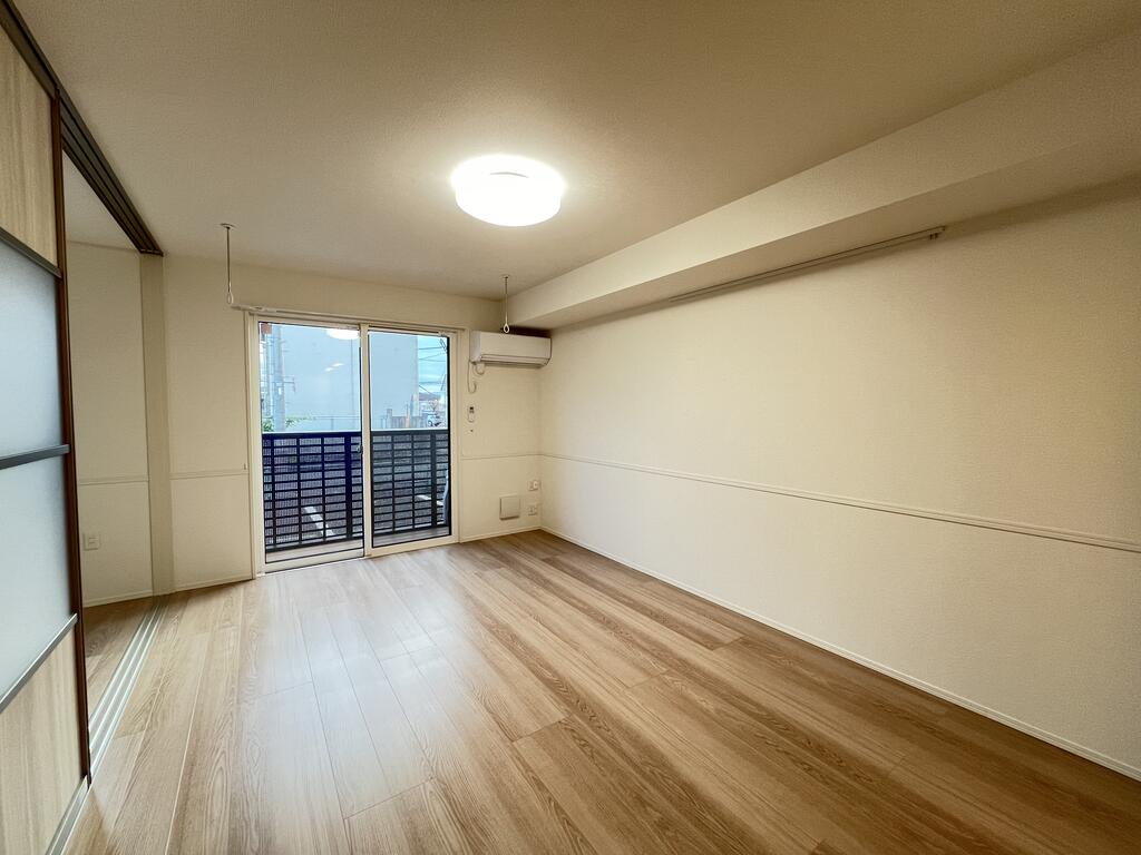 居室・リビング　※同タイプ写真