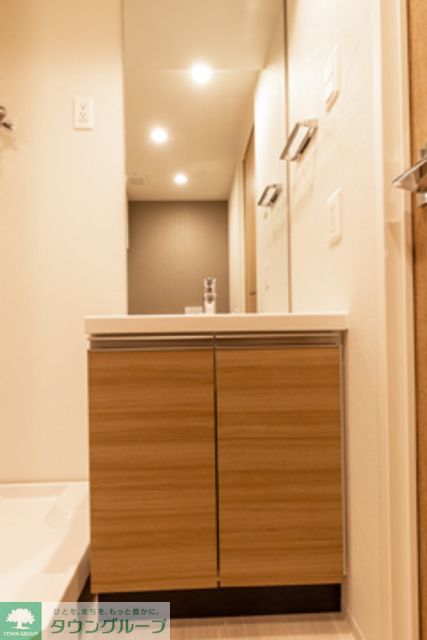 洗面設備　※写真は同タイプ住戸です。