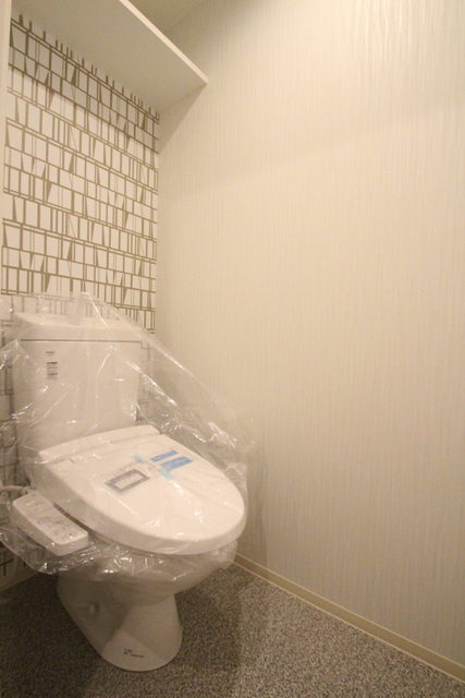 トイレ　※同間取り別室の参考写真です