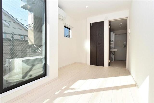 居室・リビング　?