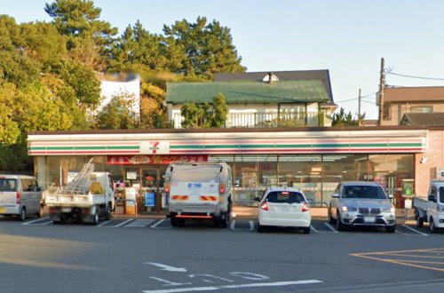 コンビニ　セブンイレブン（コンビニ）まで465m