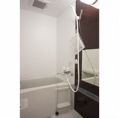 バス・シャワールーム　同物件の他の号室のお写真です