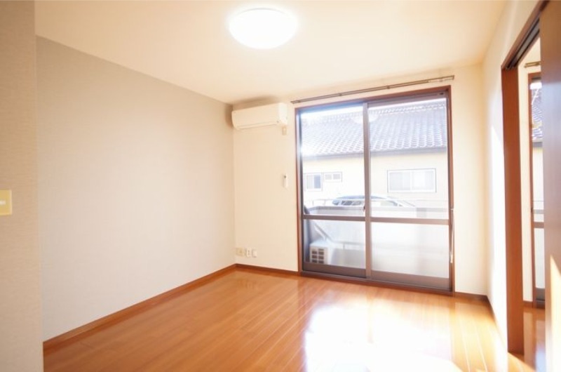 居室・リビング　図面と現状に相違がある場合には現状を優先