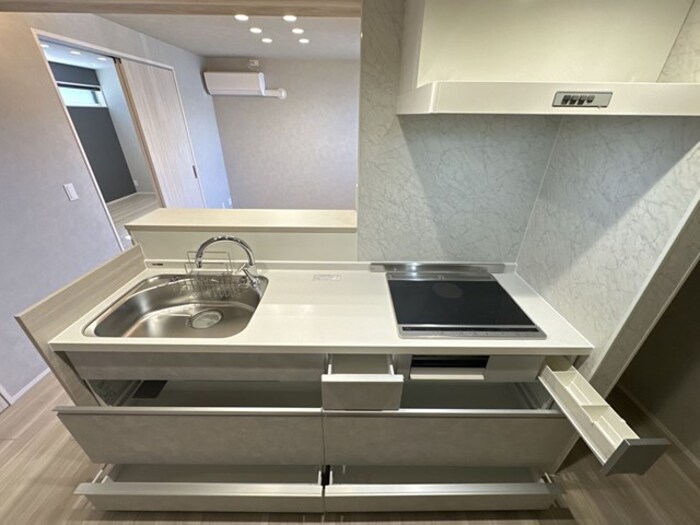 キッチン　キッチン収納