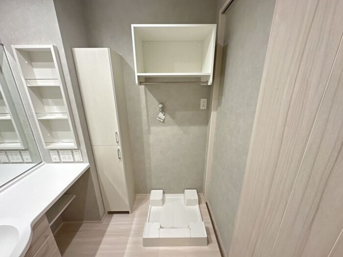 玄関　洗濯機置き場