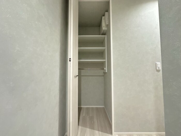 収納　廊下収納