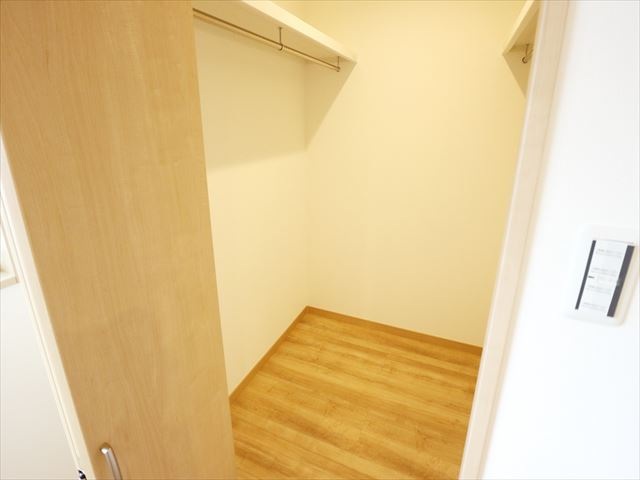 収納　ウォークインクローゼット