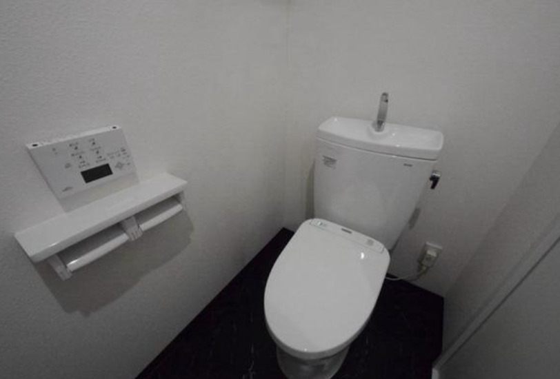 トイレ　アルバ両国