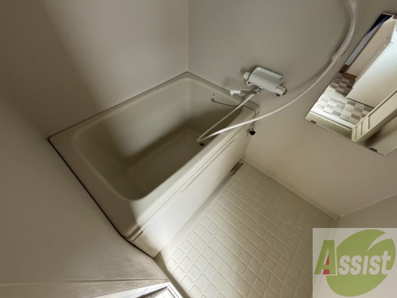 バス・シャワールーム　お風呂です！一日の疲れを癒してくださいね！