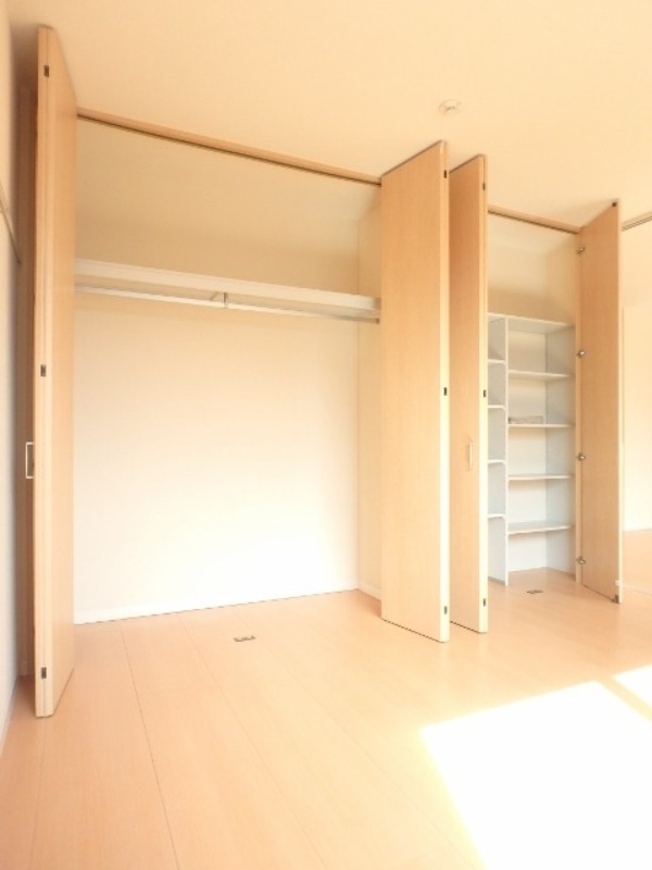収納　図面と現状に相違がある場合には現状を優先