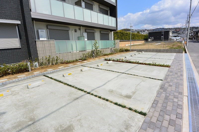駐車場　駐車場有り